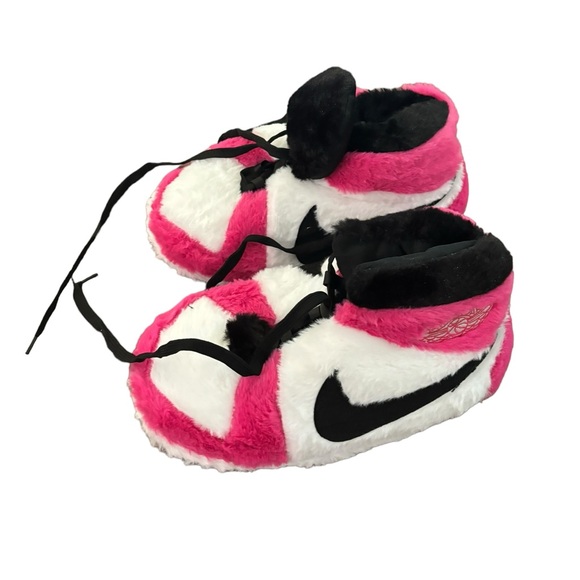 air force jordan slippers Other - Bold Fusion Unisex One Size Pink and Black Jordan Sneakers
